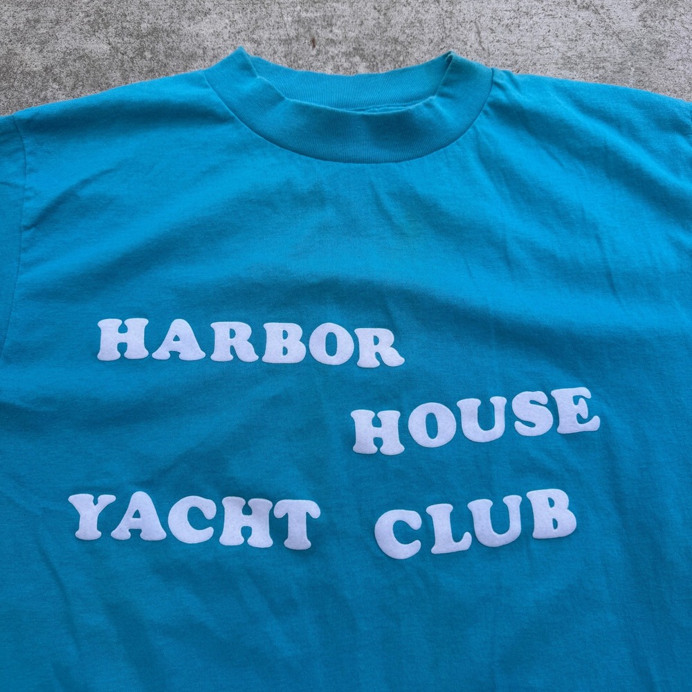Vintage 80s Harbor House Yacht Club T-Shirt Blue Made in USA Large Mens - Picture 2 of 5